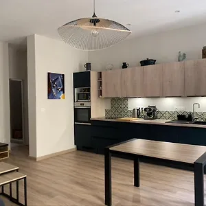  Appartement Cosy Joliette, Central, Climatise, 2 Chambres, Wifi, Garage